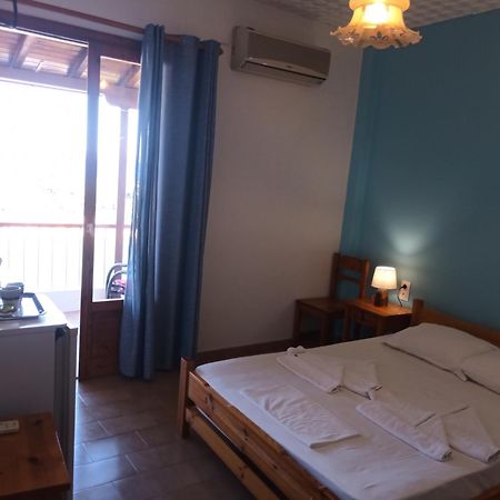 Ethra Hotell Patitírion Exteriör bild