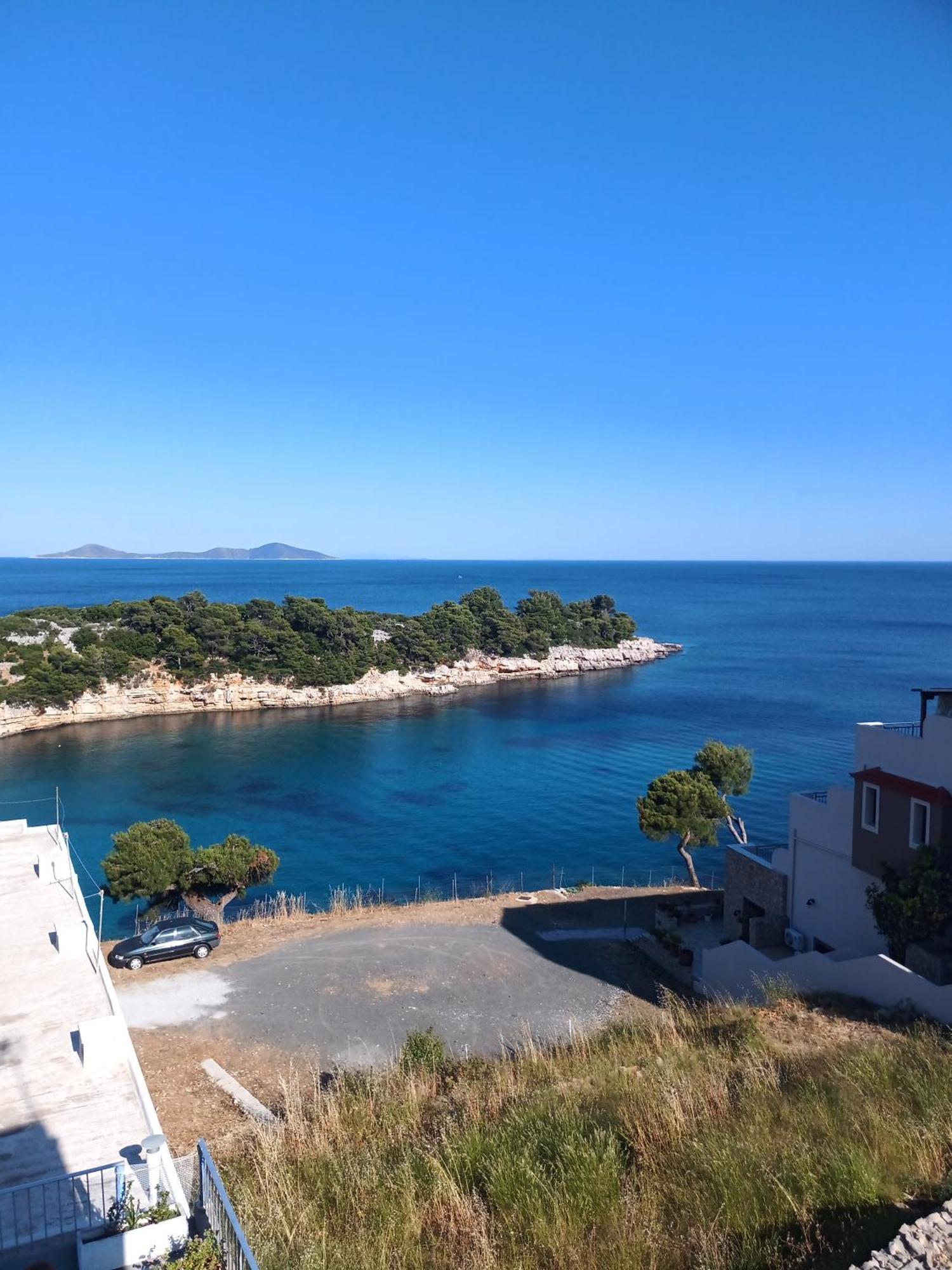 Ethra Hotell Patitírion Exteriör bild