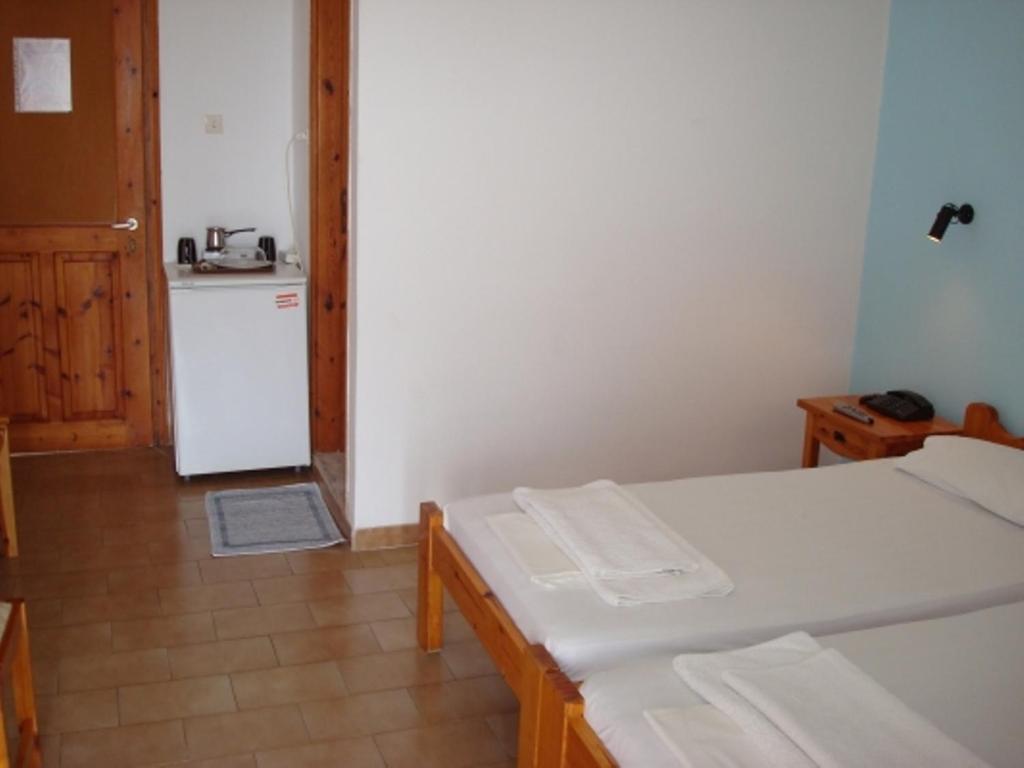 Ethra Hotell Patitírion Rum bild